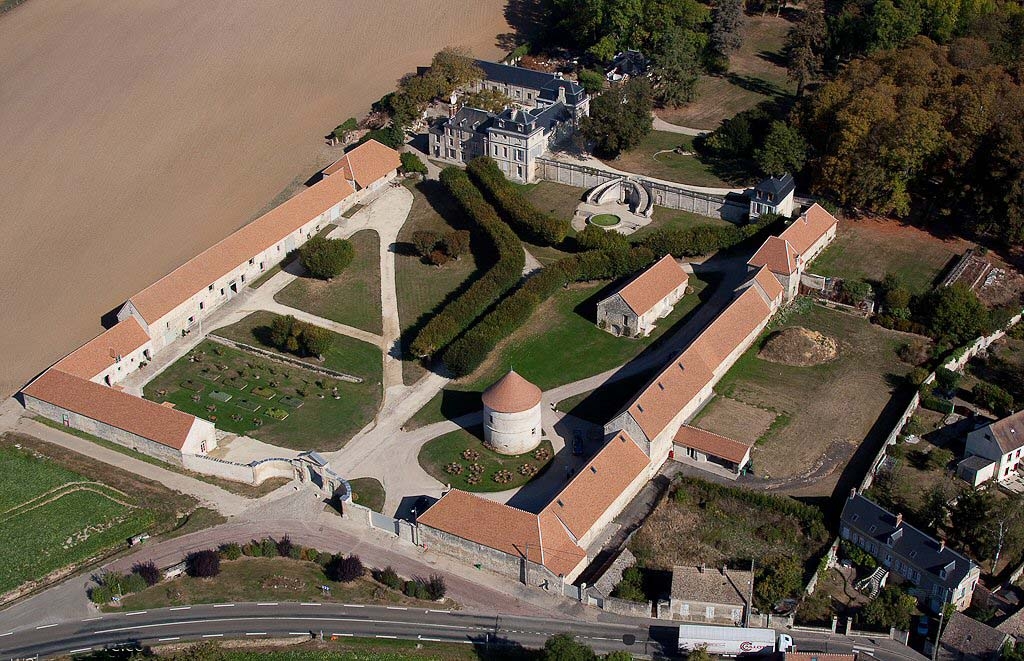 Le Château de Serans offr un cadre majestueux à votre événement
