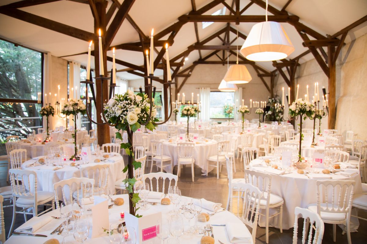 La Grange, salle de réception pour les mariages, soirées privées ou les séminaires dans l'Oise La Grange, salle de réception pour les mariages, soirées privées ou les séminaires dans l'Oise