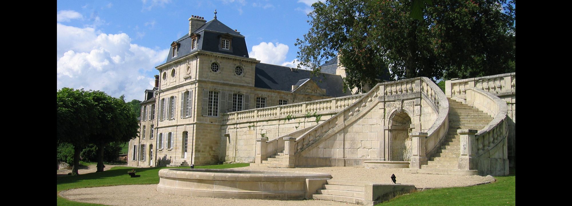 Ch&acirc;teau de Serans